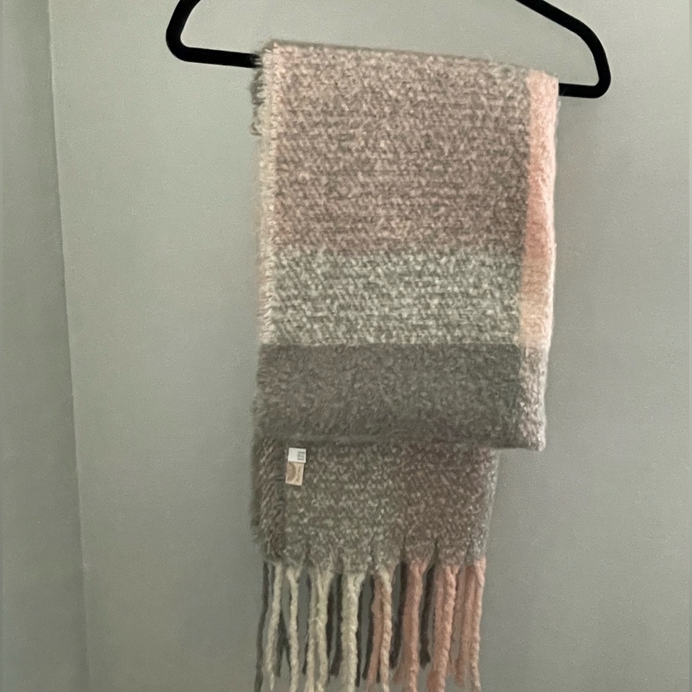 Grey & dusty pink extra wide scarf